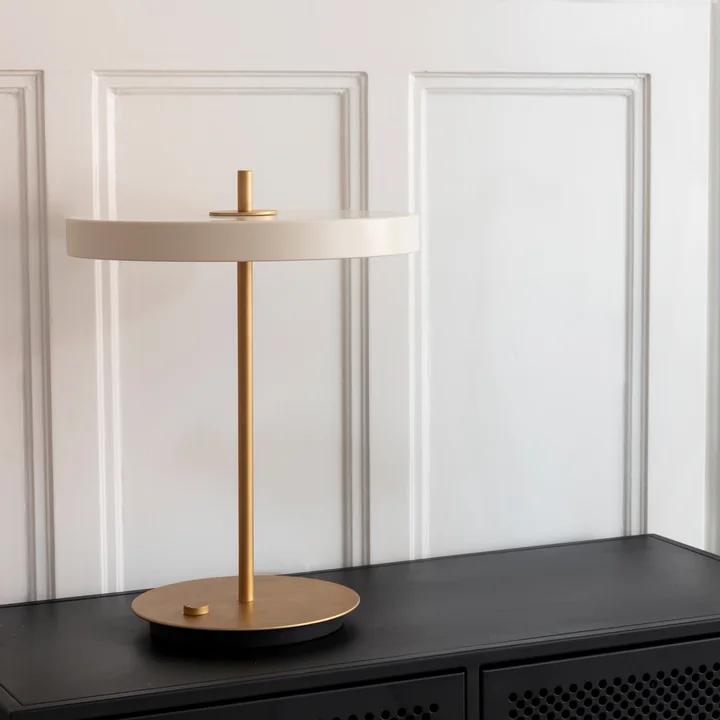 Asteria LED bordlampe fra Umage