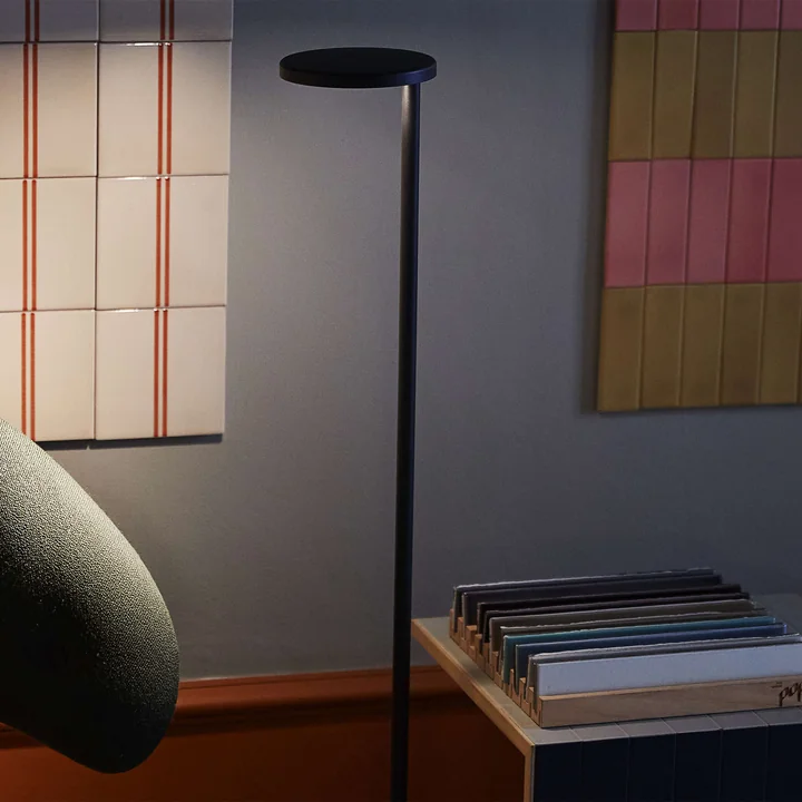 Oblique LED gulvlampe fra Flos