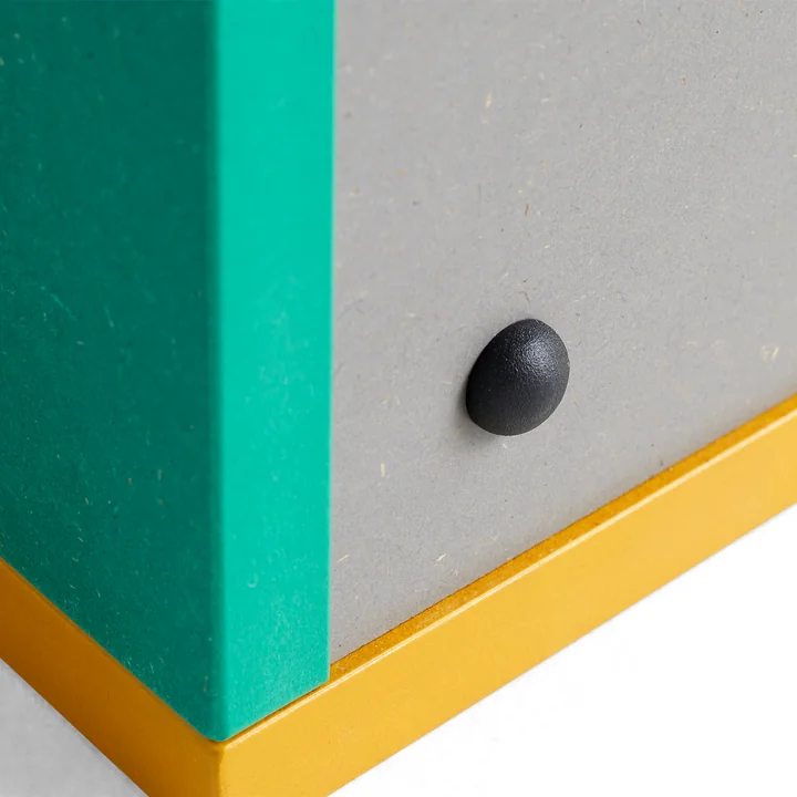 The Colour Cabinet fra HAY