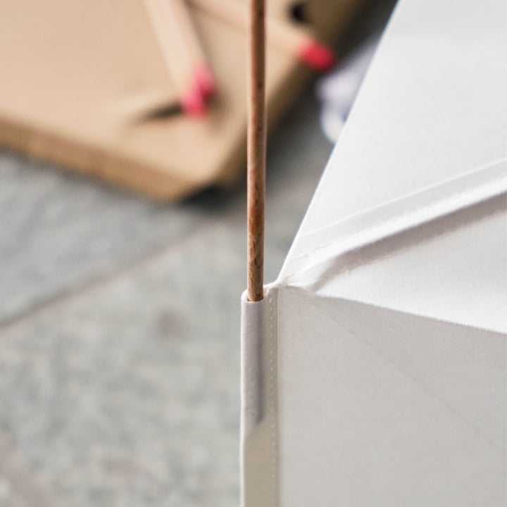 Paper Cube papir bordlampe fra HAY
