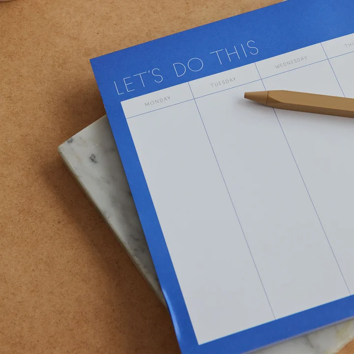 Weekly Planner A4, Cobalt Blue (Sprog: Engelsk) fra Design Letters