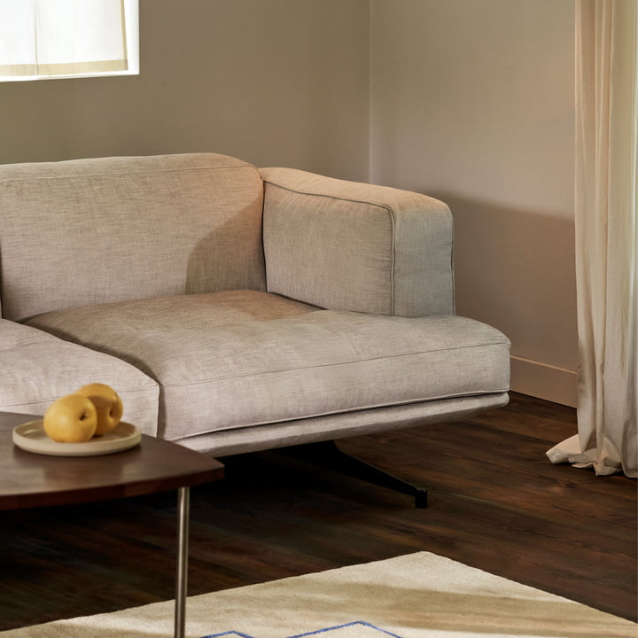 Inland AV22, 2-personers, stel varm sort/beige (Clay 0011) fra & Tradition