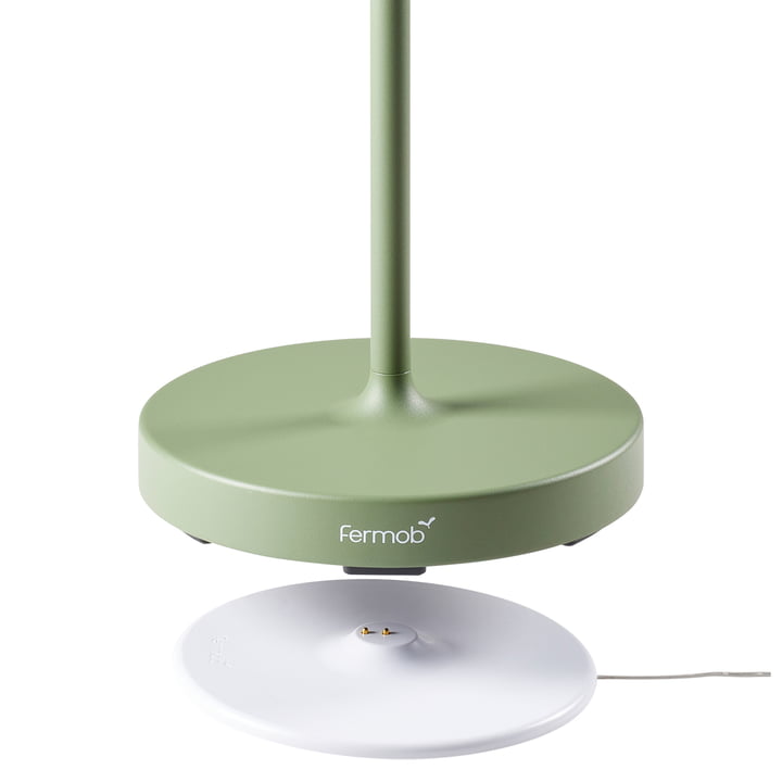 Mooon! Batteri LED bordlampe fra Fermob