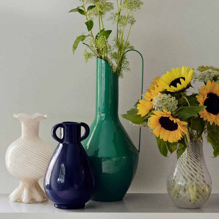 Rosario vase fra Broste Copenhagen i farven gelégrøn