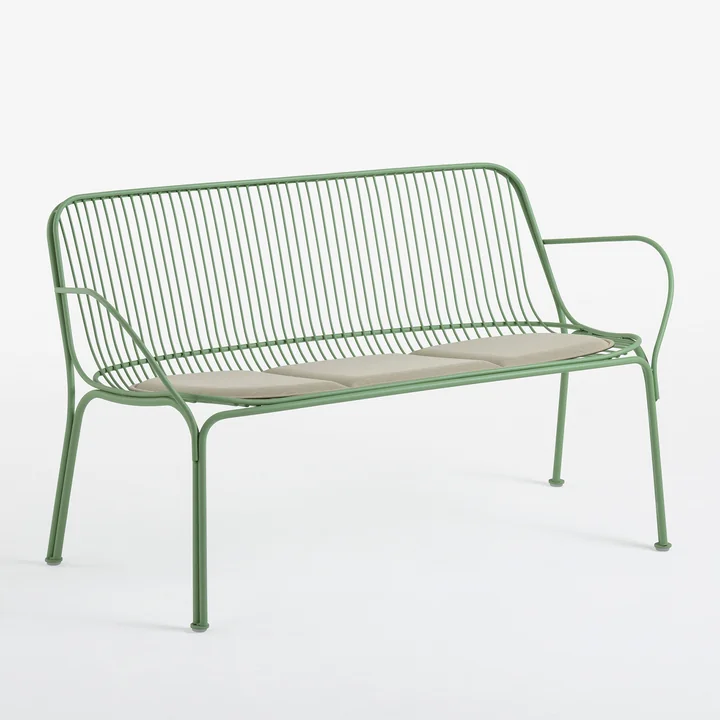 Hiray havesofa, salviegrøn med sædehynde, ecru fra Kartell