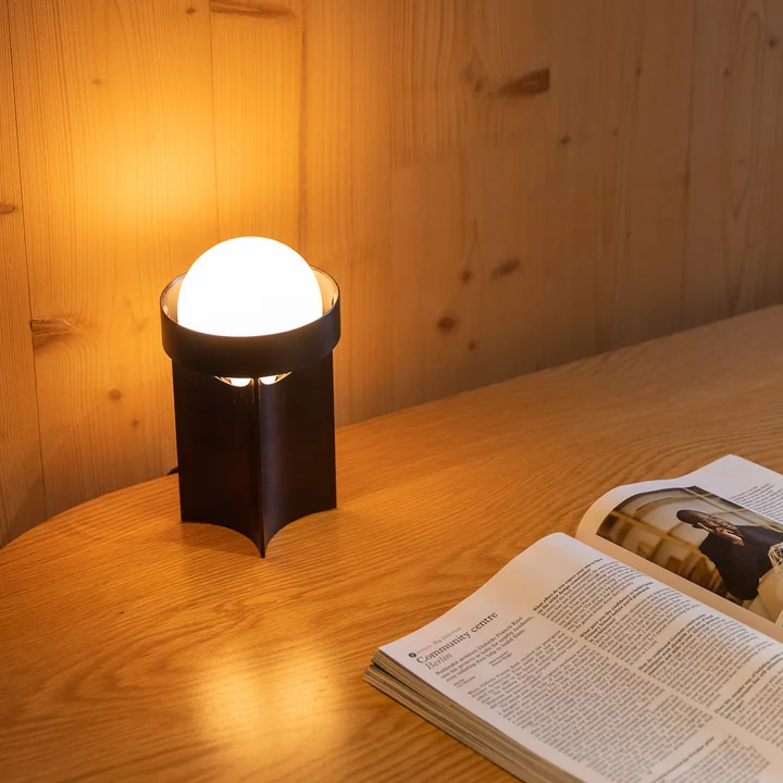 Loop bordlampe fra Tala
