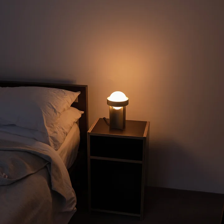 Loop bordlampe fra Tala