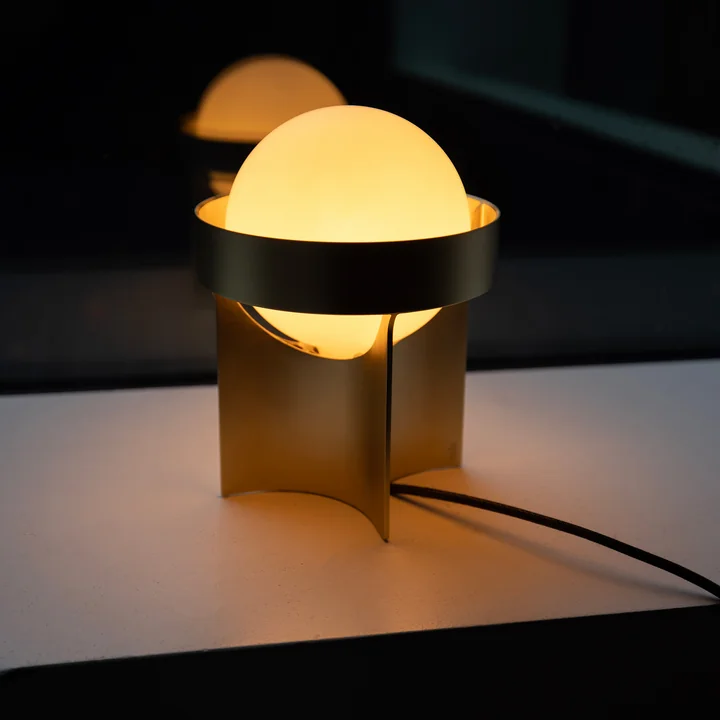 Loop bordlampe fra Tala