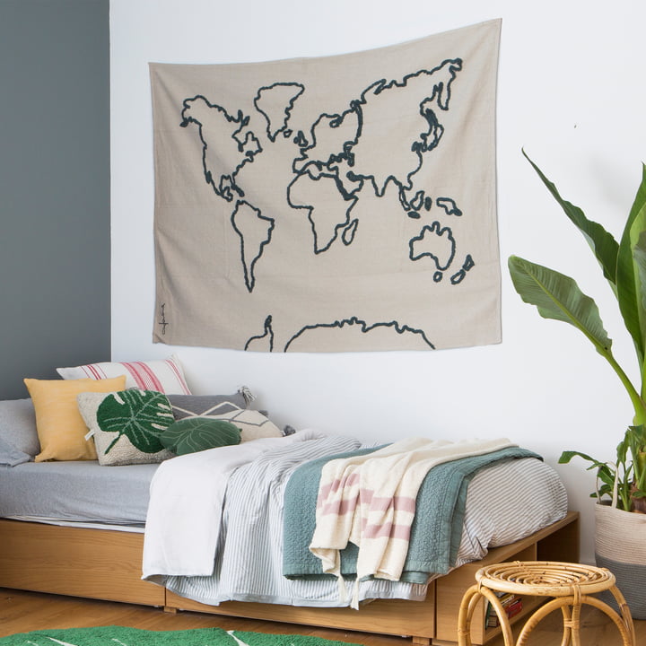 Tapestry World Map 160 x 120 cm Naturlig / Sort af Lorena Canals