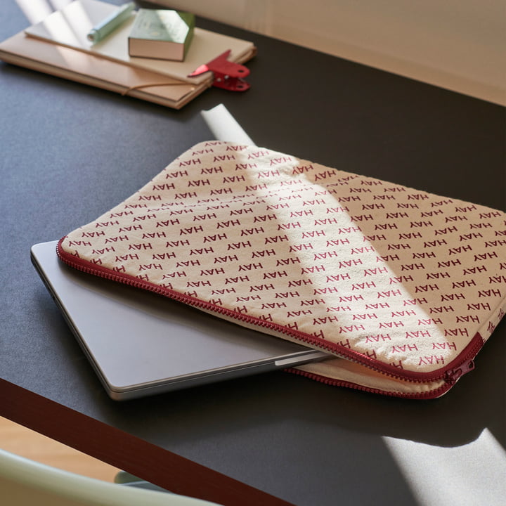 HAY logo laptop cover fra Hay i farven bordeaux