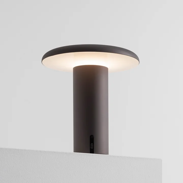 Takku bordlampe LED fra Artemide