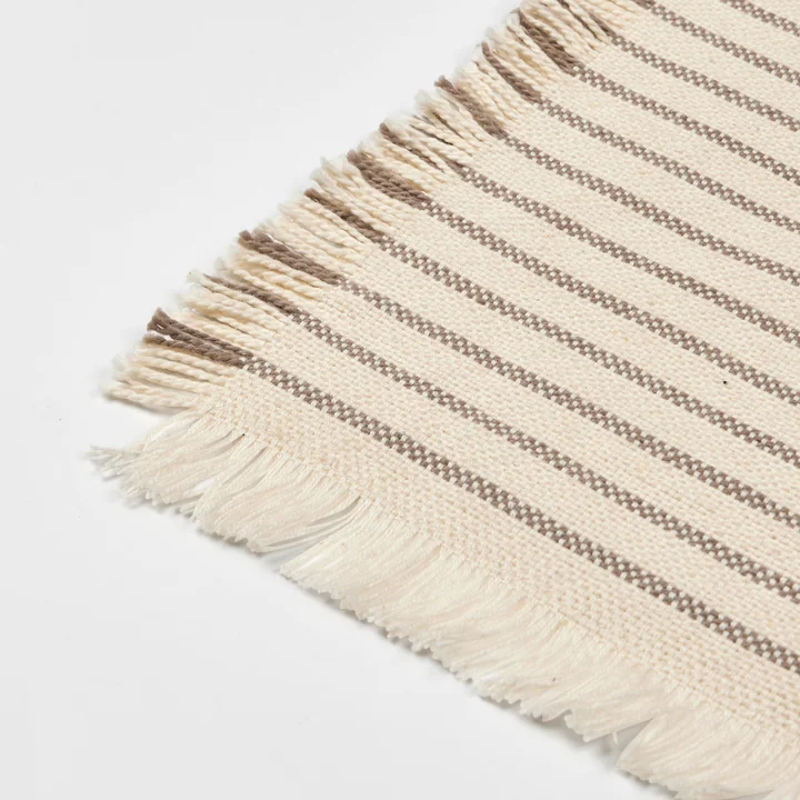 Elouise coaster fra Broste Copenhagen