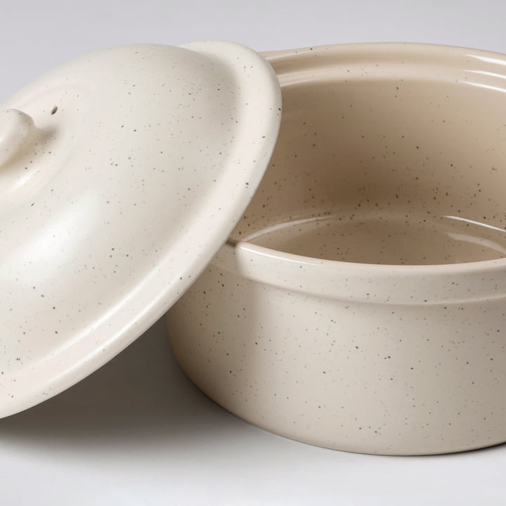 Vig porcelæn med låg fra Broste Copenhagen