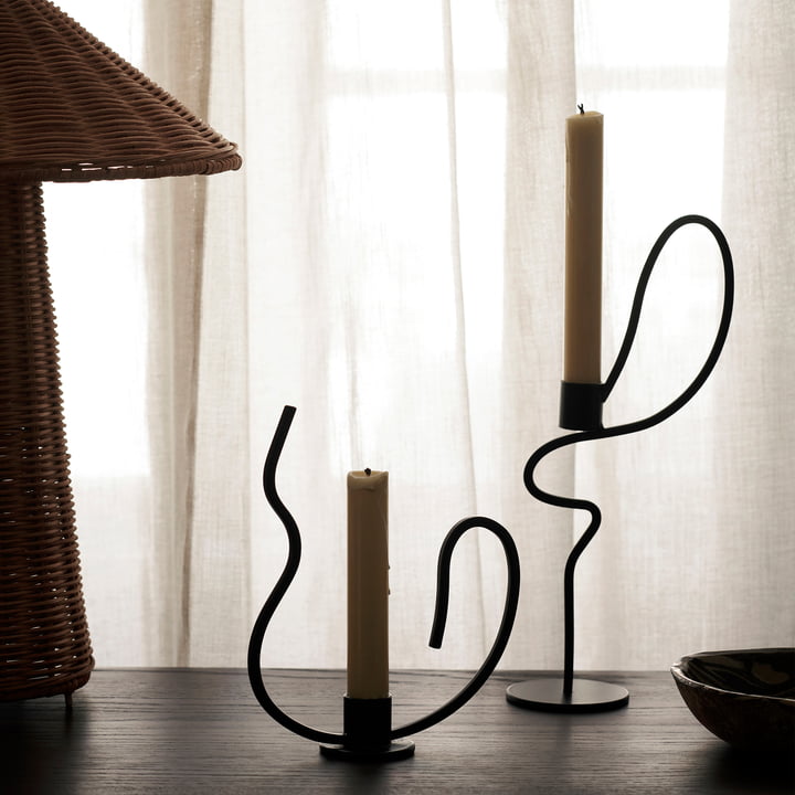 Valse lysestage, sort fra Ferm Living