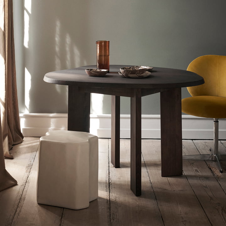 Tarn spisebord fra Ferm Living