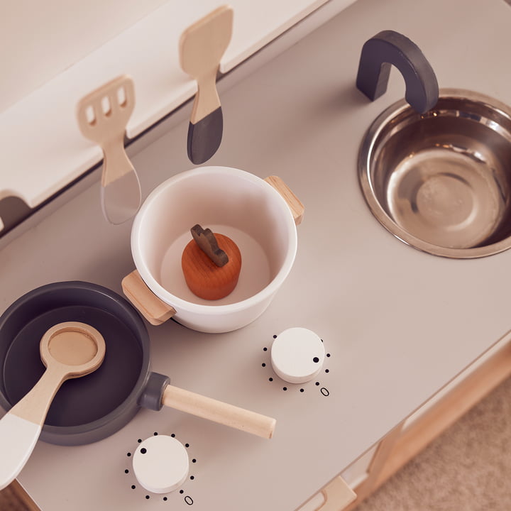 Bistro legekøkken med tilbehør fra Kids Concept