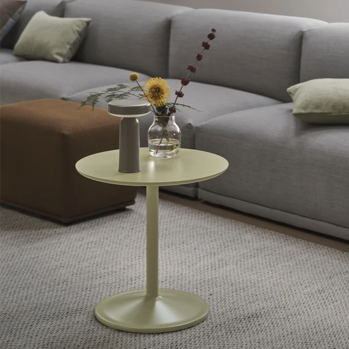 Muuto - Soft sidebord, Ø 48 cm, H 48 cm, beigegrøn