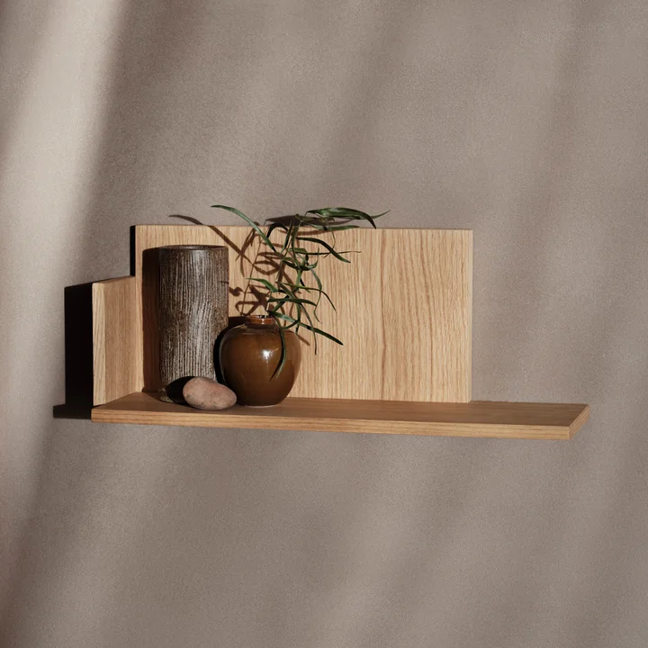 Stagger væghylde fra Ferm Living