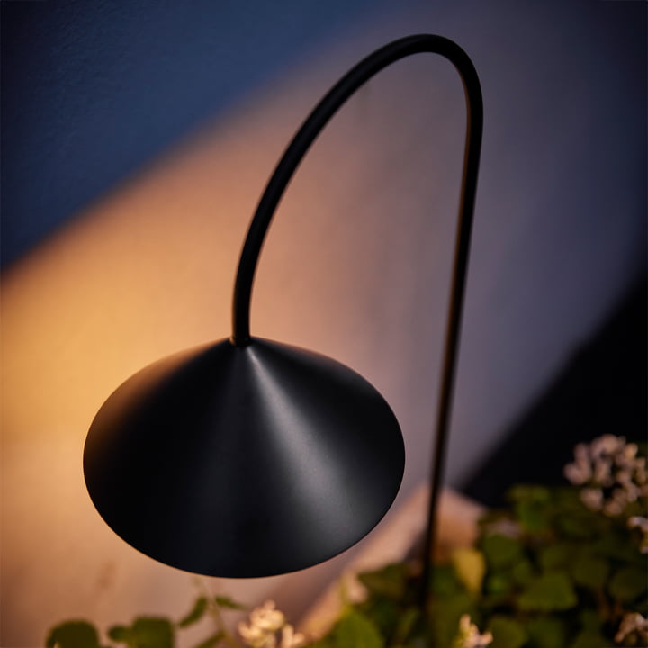 Grib LED batteridrevet udendørslampe med jordspyd, sort fra Frandsen