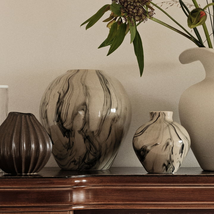 Ingrid vase, beige/sort fra Broste Copenhagen