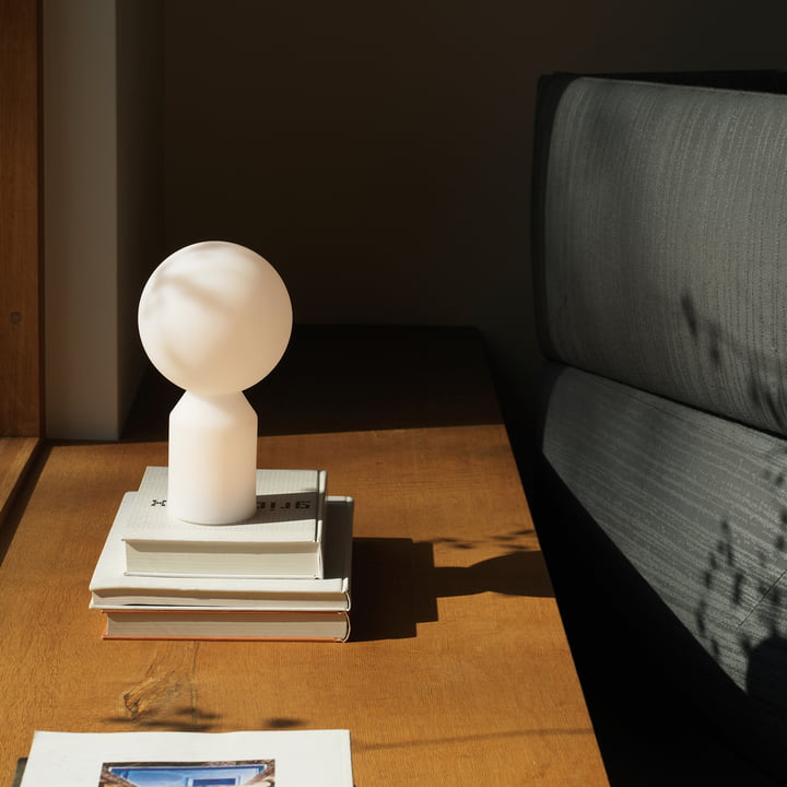 Yo LED bordlampe med batteri fra Normann Copenhagen