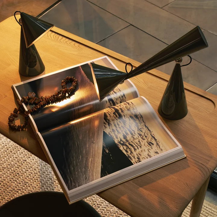 Tom Dixon - Pose Task LED bordlamper og LED bordlamper, tang