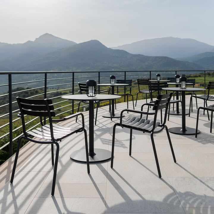 HOUE - Alua Outdoor Dining Lænestol, sort