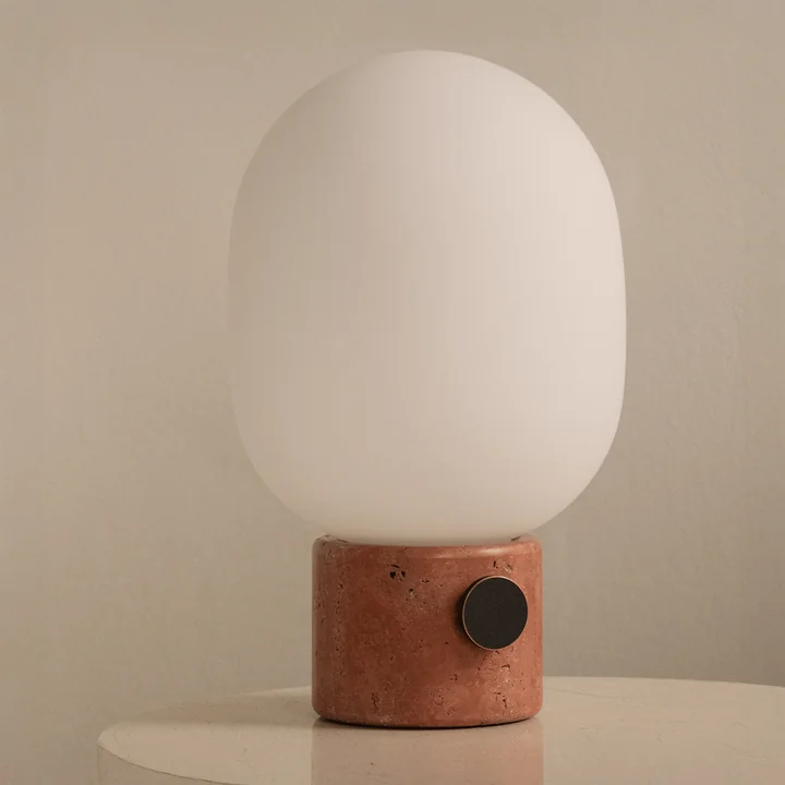 Audo - JWDA bordlampe, travertinrød/messing