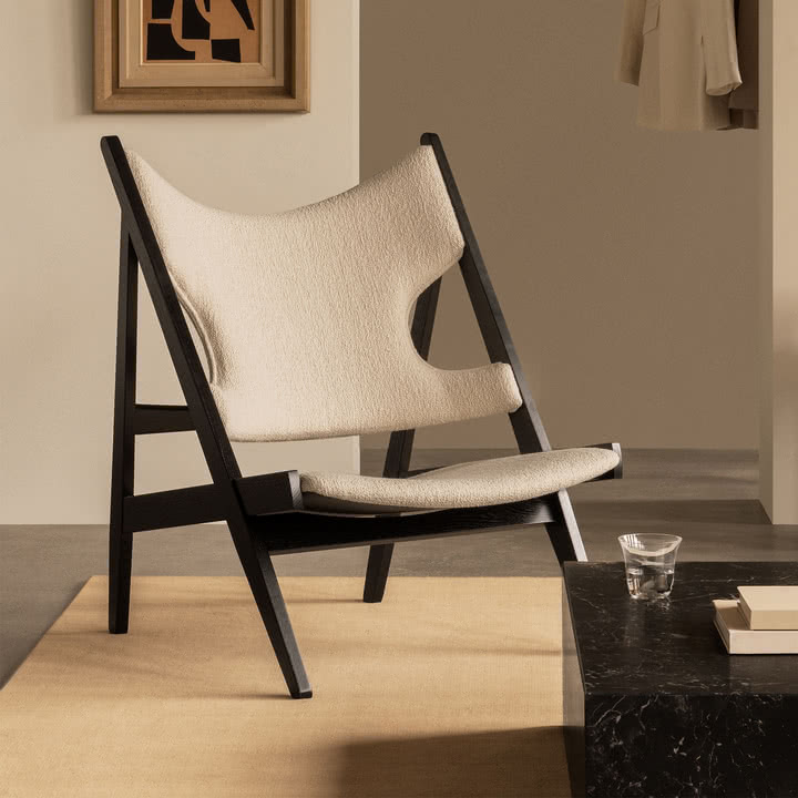 Audo - Knitting Chair, mørkbejdset eg / råhvid ( Audo Barnum Bouclé 24) (Limited Edition)