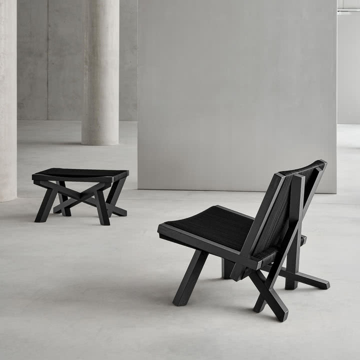 ClassiCon – Volkshaus Lounge Chair og skammel, sortbejdset eg/sort