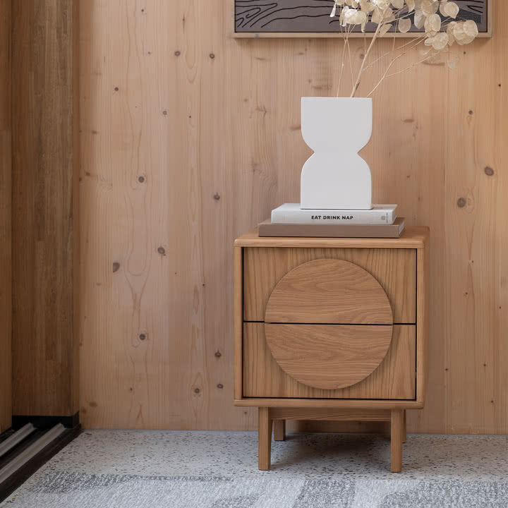 Zuiver – Groove sengebord, egetræ