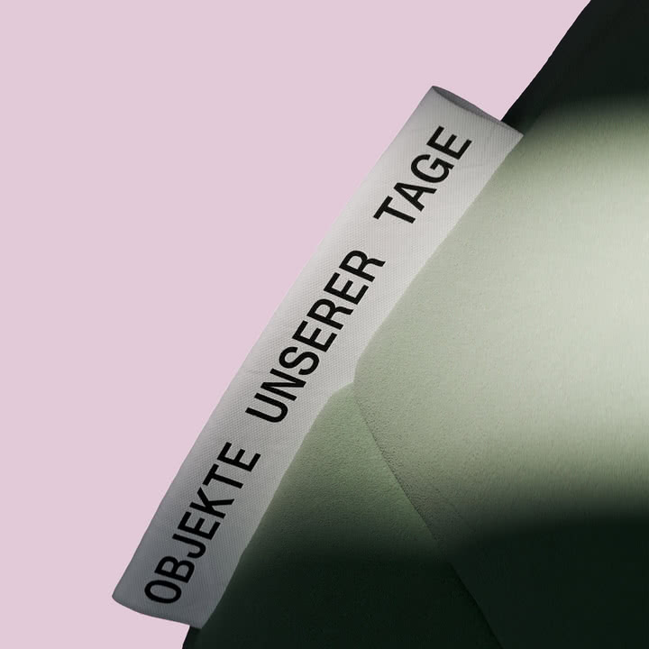 OUT Objekte unserer Tage - Henn Sofa & Puf