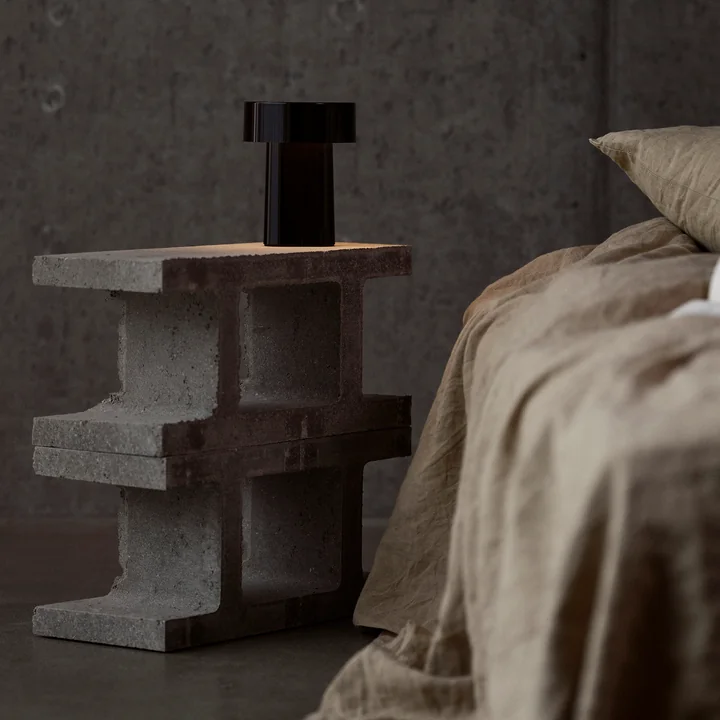 Zone Denmark - Aflang LED batteridrevet lampe, sort