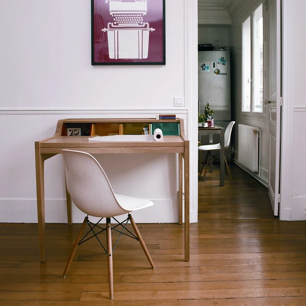 Skrivebord fra Remix Collection af The Hansen Family i stuen
