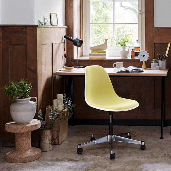 Vitra Plastic Sidestol PSCC