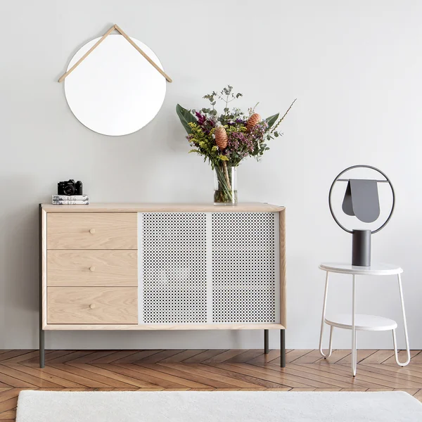 Gabin Sideboard med skuffer fra Hartô i eg / lysegrå (RAL 7035)