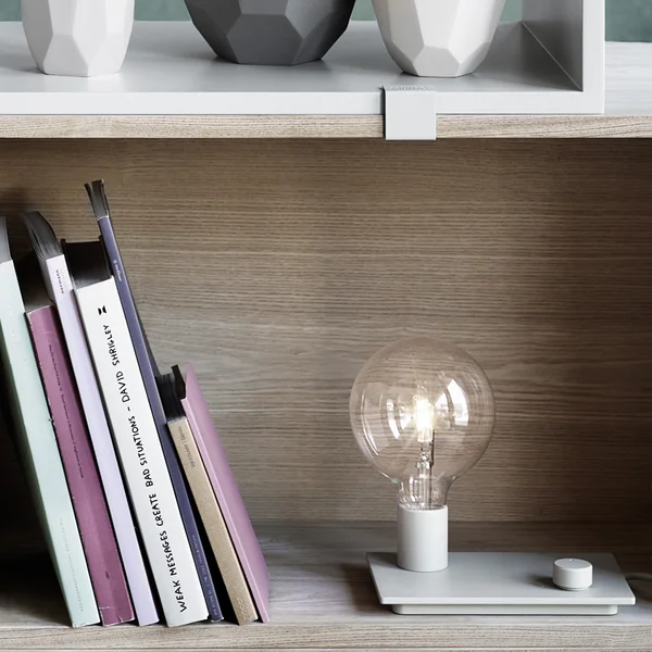 Kontrolbordslampe LED af Muuto i hvidt
