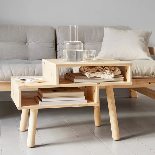 Hako sofabord i naturen af Karup Design foran sofaen