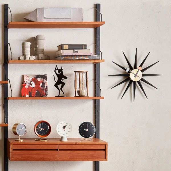 Cone Base Desk Clock fra Vitra